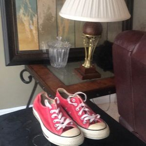 converse red